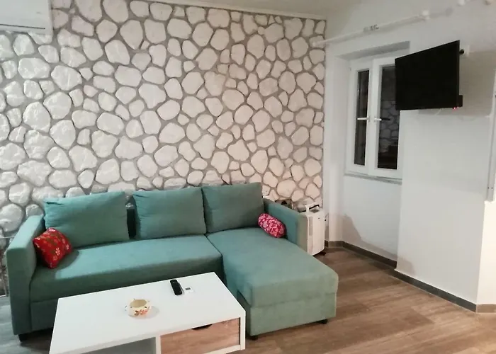 C & A House * Corfu (city)