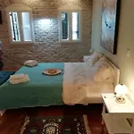 C & A House * Corfu (city)