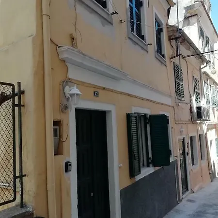 C & A House Appartamento *