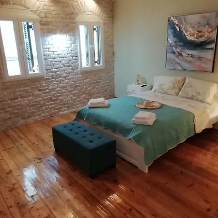 Apartment C & A House